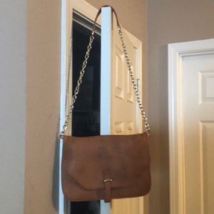 Chain strap faux leather purse
